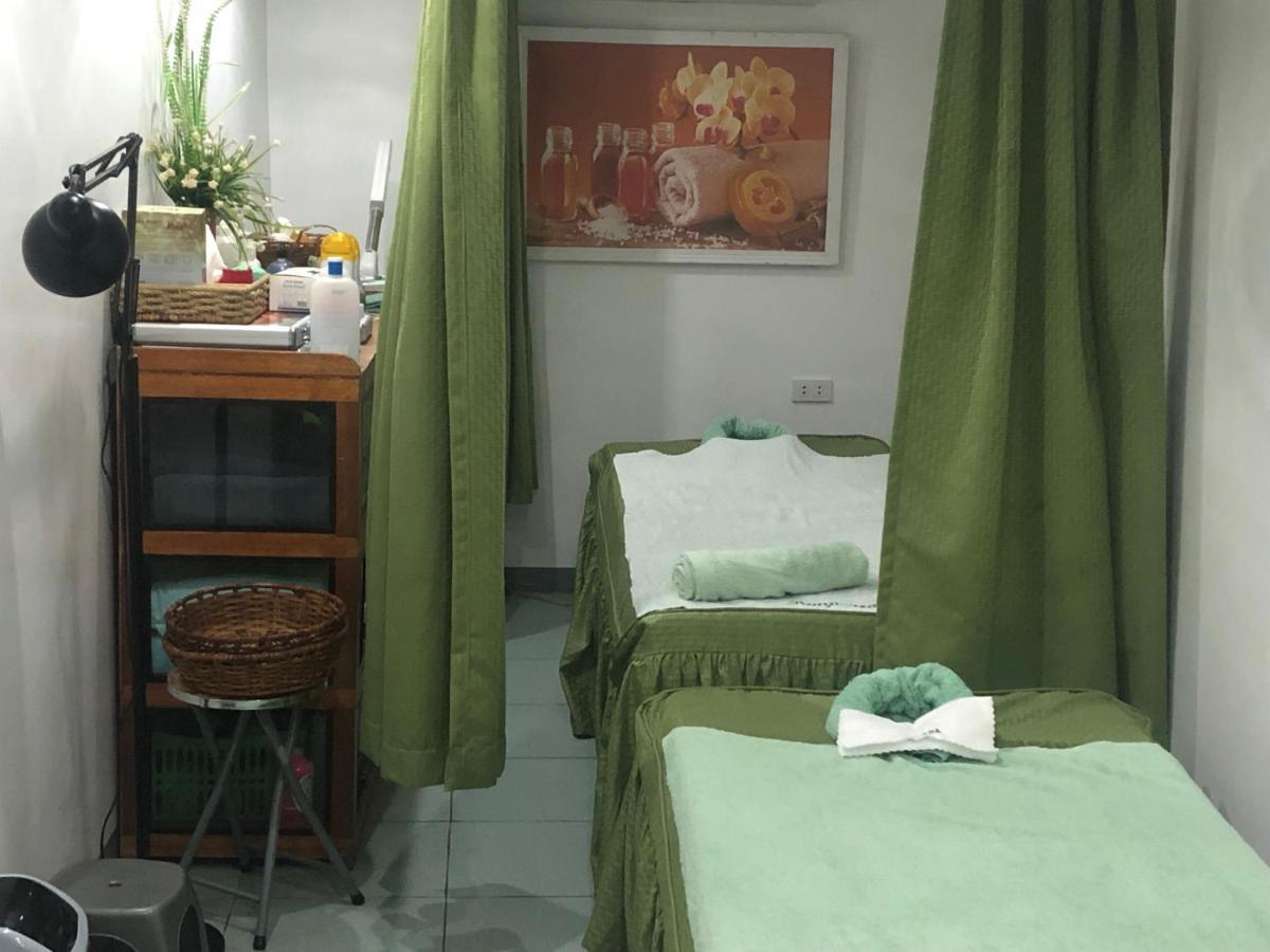 Badladz Staycation Condos ปูแอร์โตกาเลรา ภายนอก รูปภาพ