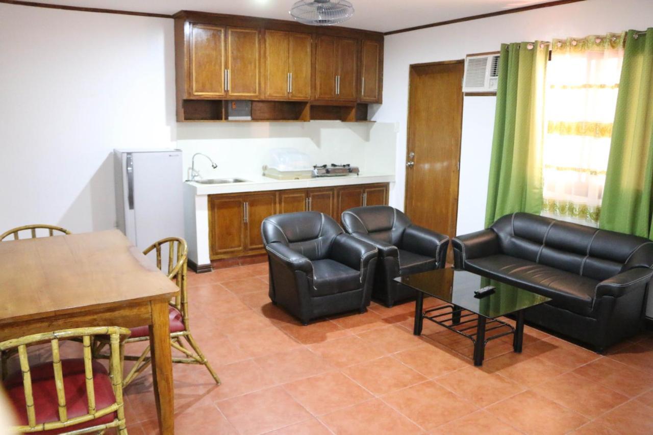 Badladz Staycation Condos ปูแอร์โตกาเลรา ภายนอก รูปภาพ