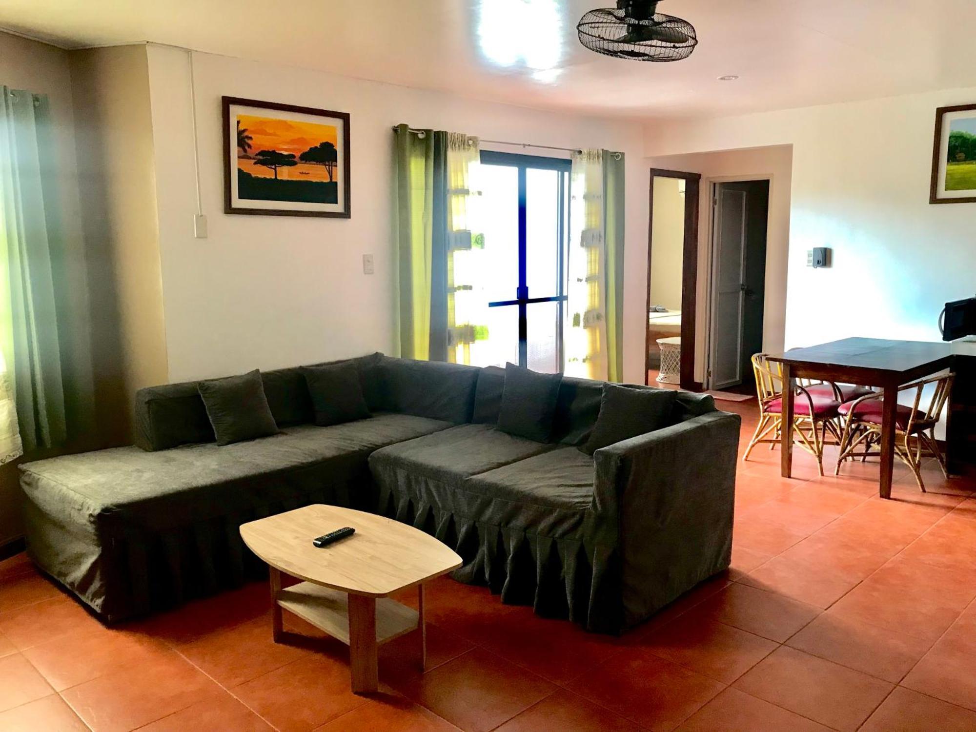 Badladz Staycation Condos ปูแอร์โตกาเลรา ภายนอก รูปภาพ