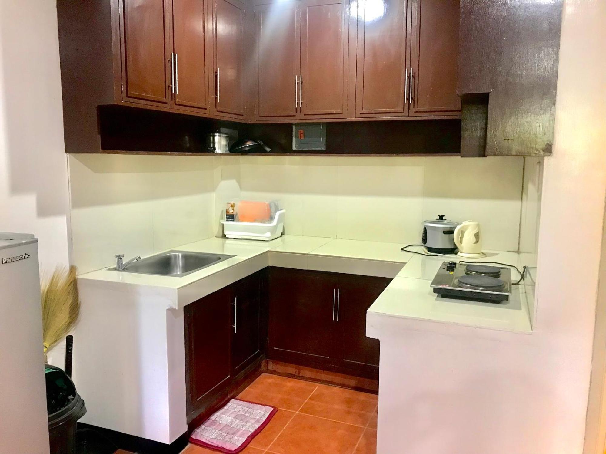Badladz Staycation Condos ปูแอร์โตกาเลรา ภายนอก รูปภาพ