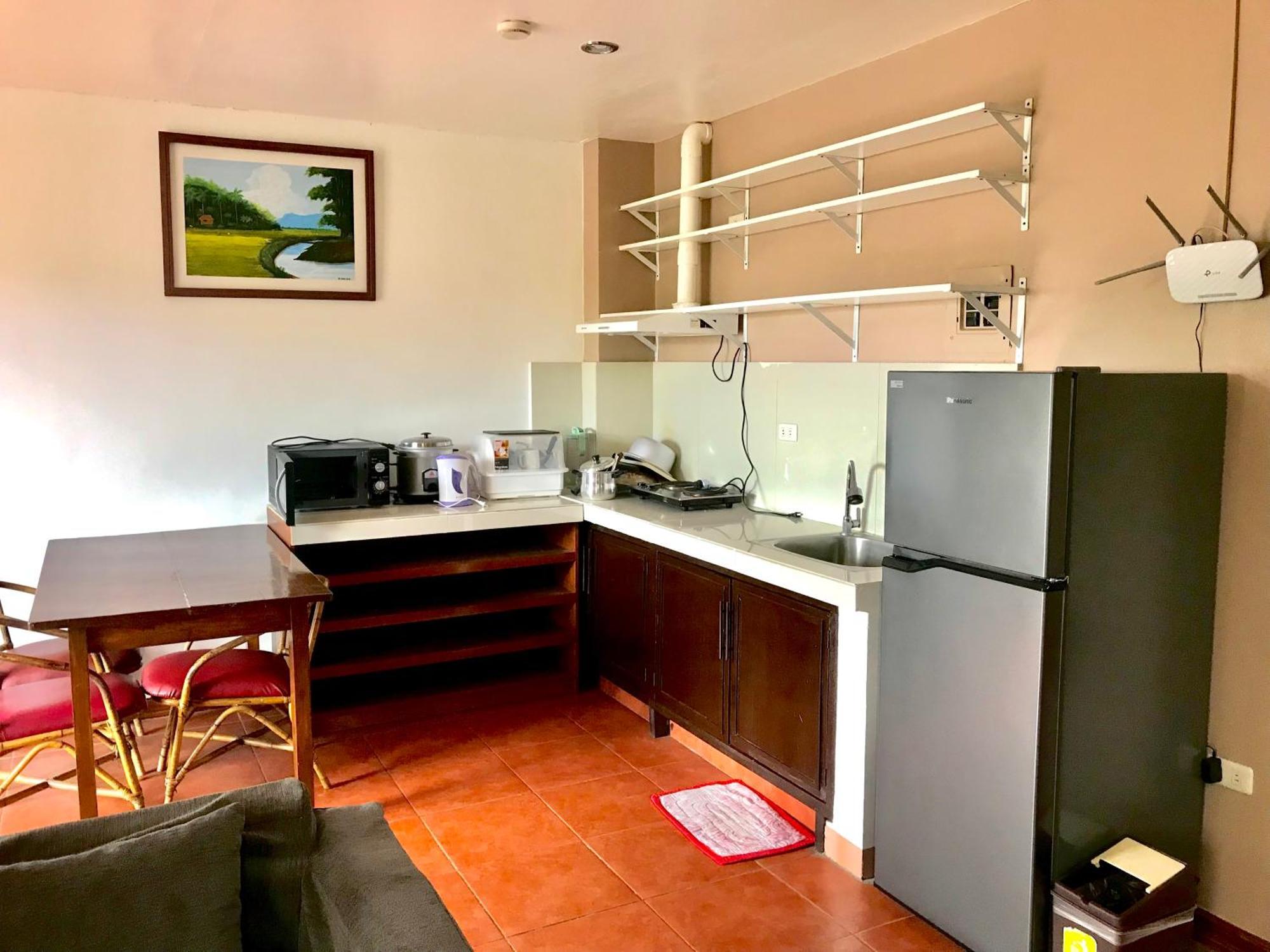 Badladz Staycation Condos ปูแอร์โตกาเลรา ภายนอก รูปภาพ