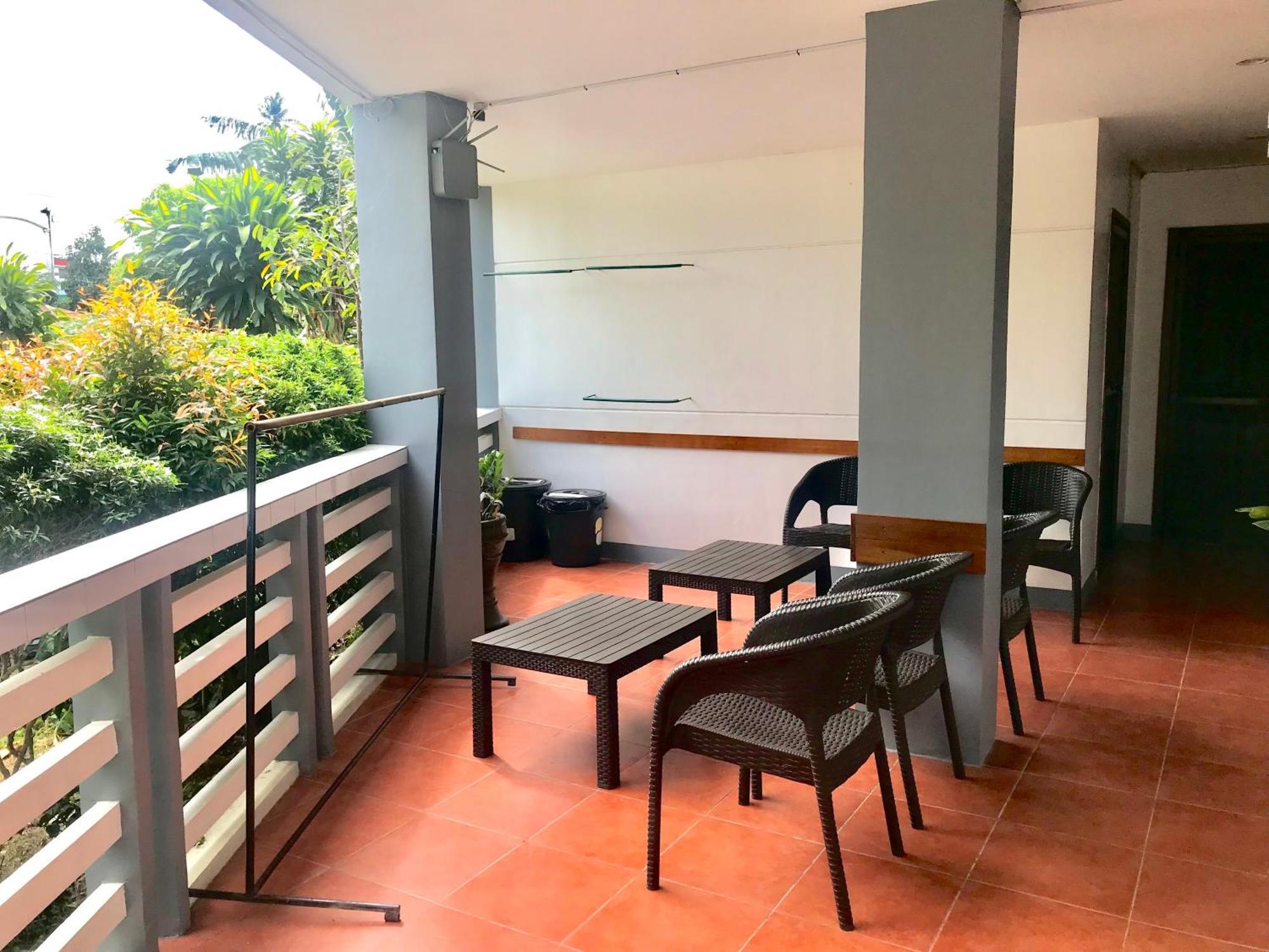 Badladz Staycation Condos ปูแอร์โตกาเลรา ภายนอก รูปภาพ