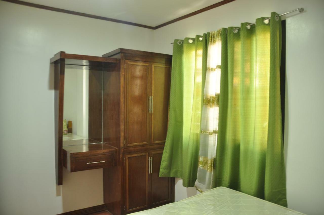 Badladz Staycation Condos ปูแอร์โตกาเลรา ภายนอก รูปภาพ